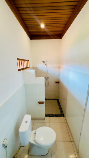 Bathroom 2, Sari Bungalow, Gianyar
