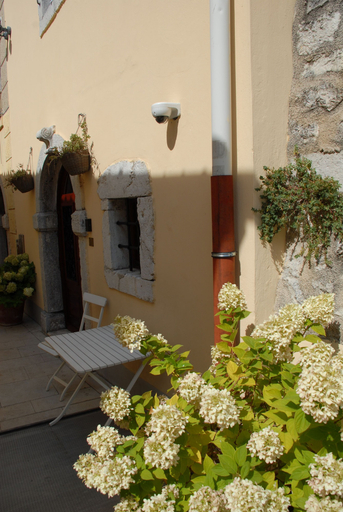 Others 5, Old Town Inn, Rijeka