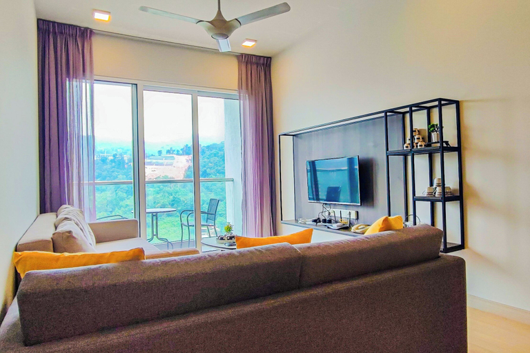 Living area, Cloud Deck at Windmill Genting by HCK, Genting Highlands