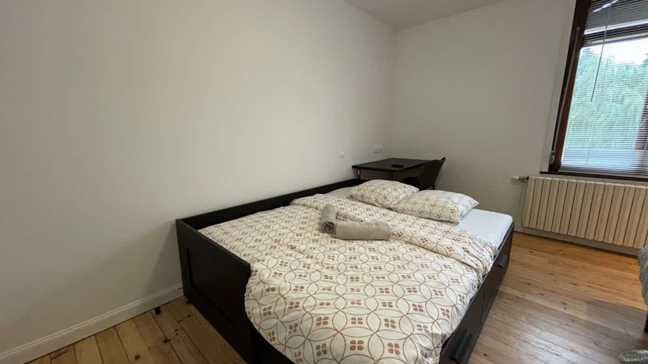Room 4, Maison 5 Chambres et Parking Gratuit, Pas-de-Calais