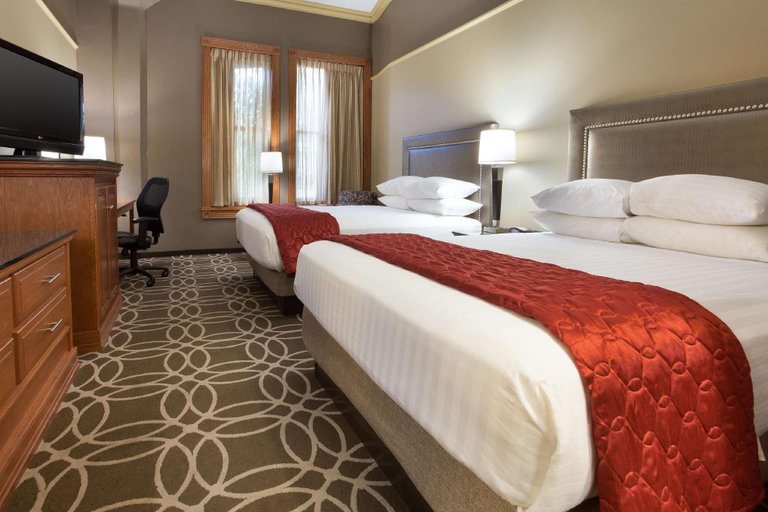 Bedroom 3, Drury Inn Suites San Antonio Riverwalk, Bexar