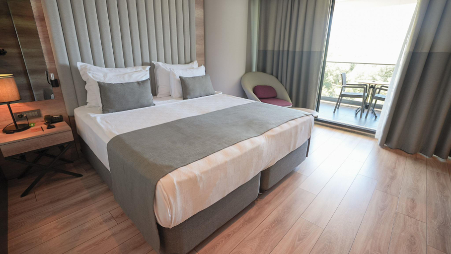 Bedroom 3, SEVEN FOR LIFE THERMAL HOTEL, Kuşadası