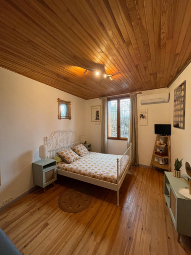 Bedroom 2, Les Maisons de Gaia Chambres d'hotes climatisees, Aude