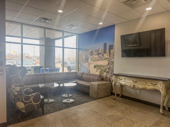 Public Area 2, Clarion Pointe, Division No. 11