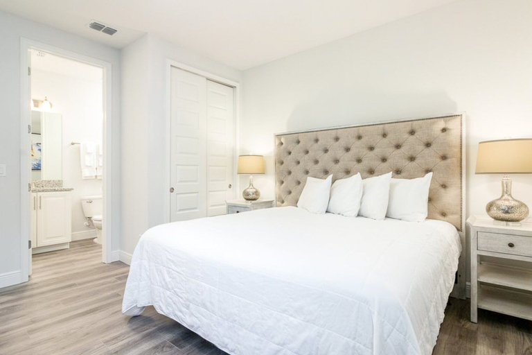 Room 3, Luxurious Home Private Pool + Spa, Osceola