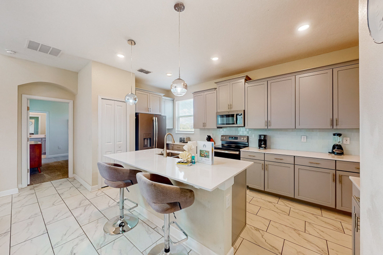 Private kitchen 5, Luxury Home With a Private Pool & Game Room - Resort Amenities, Great Location, Osceola