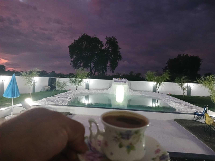 Outdoor spa tub, dogaverte bungalov, Terme