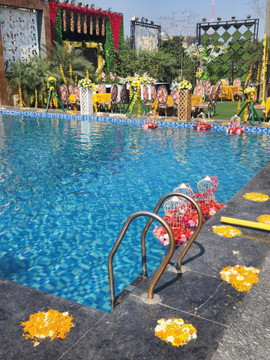Pool 2, Lavanya Motel, Delhi