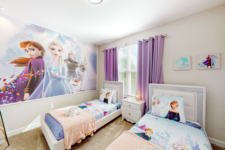Room 3, Luxury Home With a Private Pool & Game Room - Resort Amenities, Great Location, Osceola