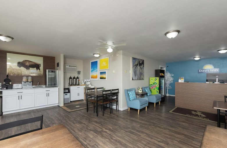 Public Area 2, Days Inn by Wyndham Wheatland, Platte