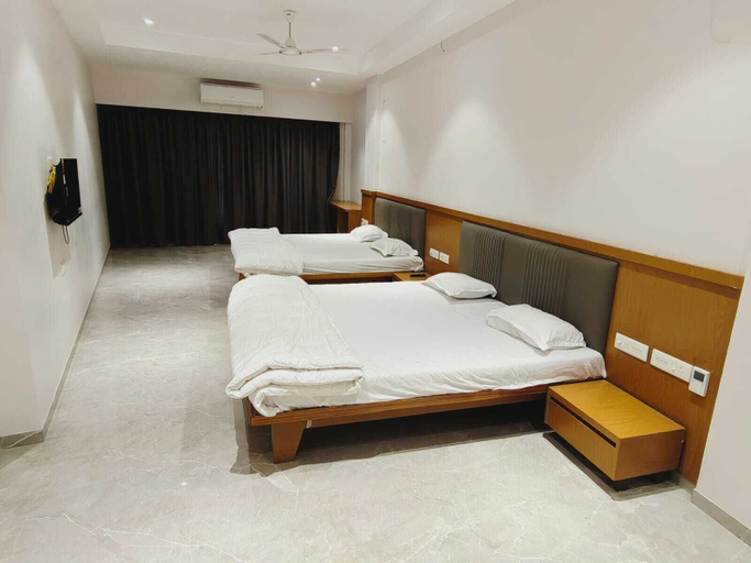 Room 2, LL Palace, Wardha