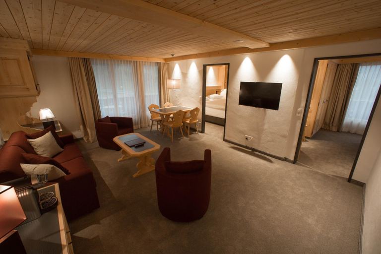 Bedroom 3, Bernerhof Swiss Quality Hotel, Saanen