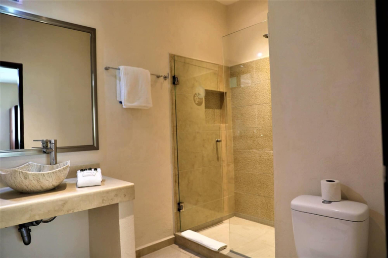 Bathroom 2, Days Inn By Wyndham Playa Del Carmen, Cozumel