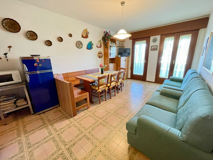 Others 5, Coastal Apartment With Pool in Caorle, Venezia