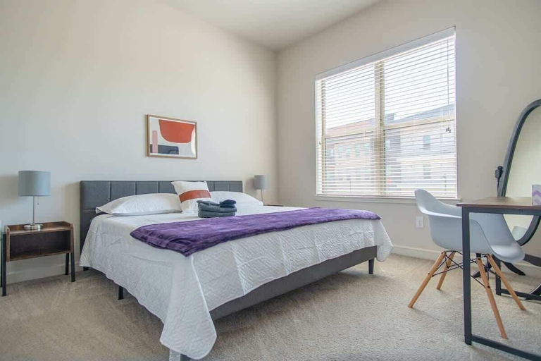 Room 5, Boulevard Stays - Spring Creek, Collin