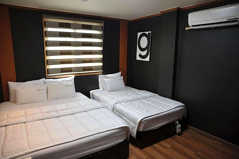 Bedroom 3, Business Hotel Busan Station, Dong
