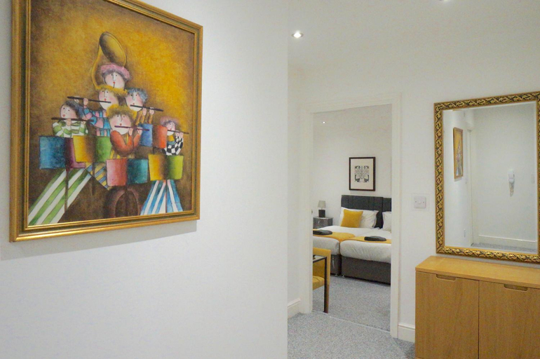 Others 5, Premium 2 Bed Apartments - Thatcham Broadway, West Berkshire