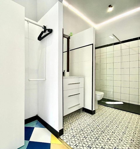 Bathroom 4, Montera Center Madrid, Madrid