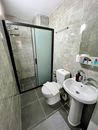 Bathroom 5, Pembe Hotel, Fatih