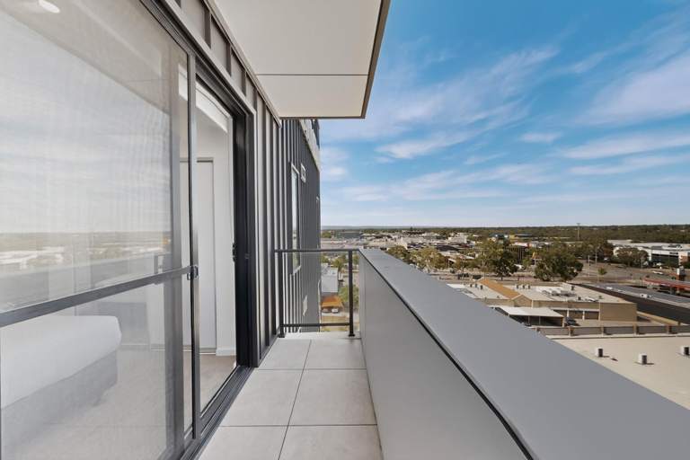 Balcony/terrace 3, Freshly Built 2 Bed Apartment in Central Location, Perth