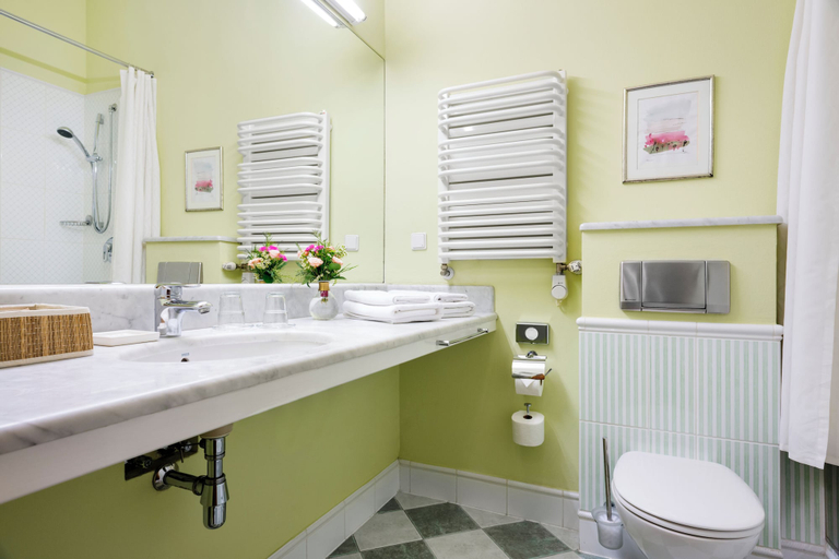 Bathroom 3, Hotel Maltański, Kraków City