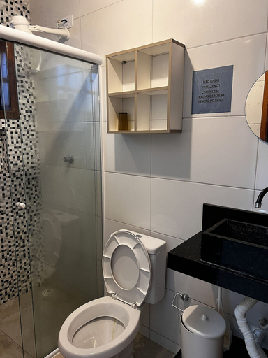 Bathroom 3, Maranduba Ville II, Ubatuba
