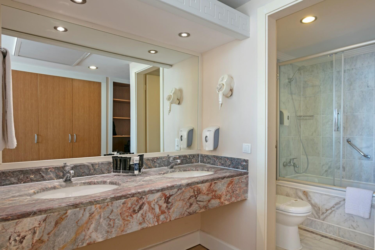 Bathroom 5, Dobedan World Palace, Kemer