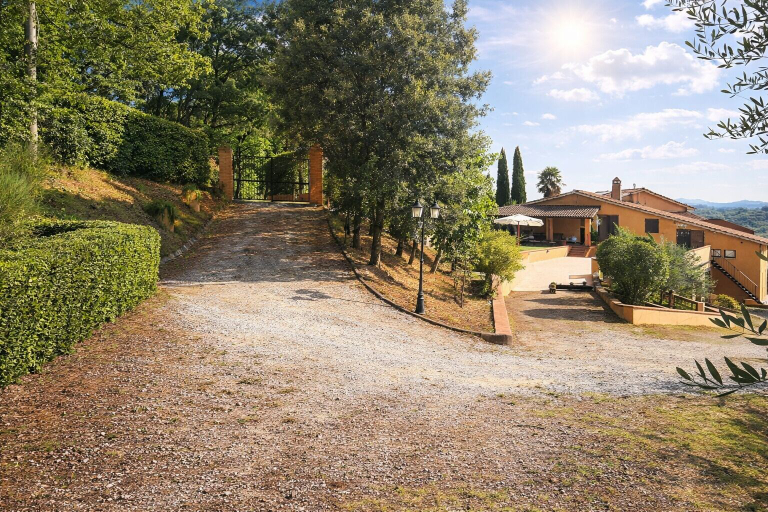 Property grounds 3, Villa Marcolina, Siena
