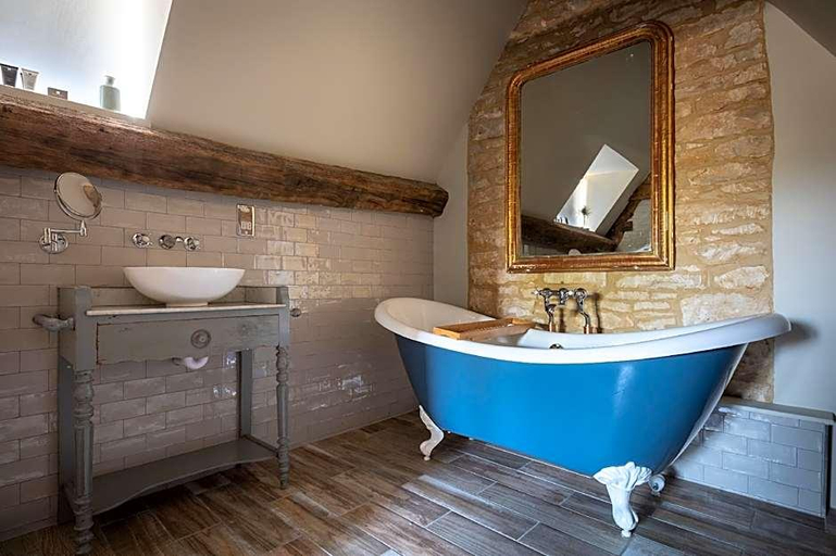 Bathroom 4, The Frogmill, Gloucestershire
