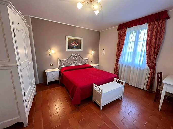 Bedroom 5, Casale Virgili, Siena