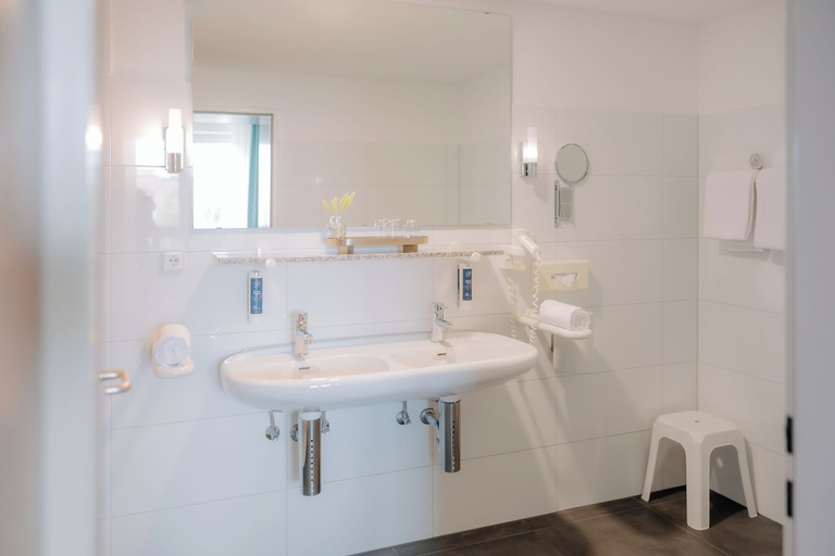 Bathroom 5, CASCADA Rheine by Hackmann, Steinfurt