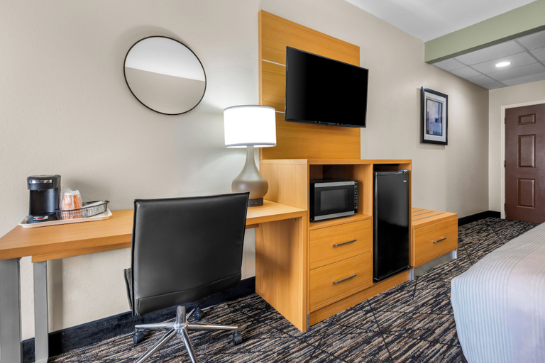 Bedroom 3, Quality Inn Alexander City, Tallapoosa