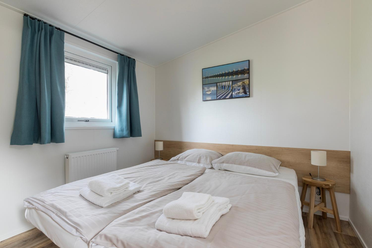 Bedroom 3, Chalet - Holidaypark Fort den Haak Vrouwenpolder, Veere