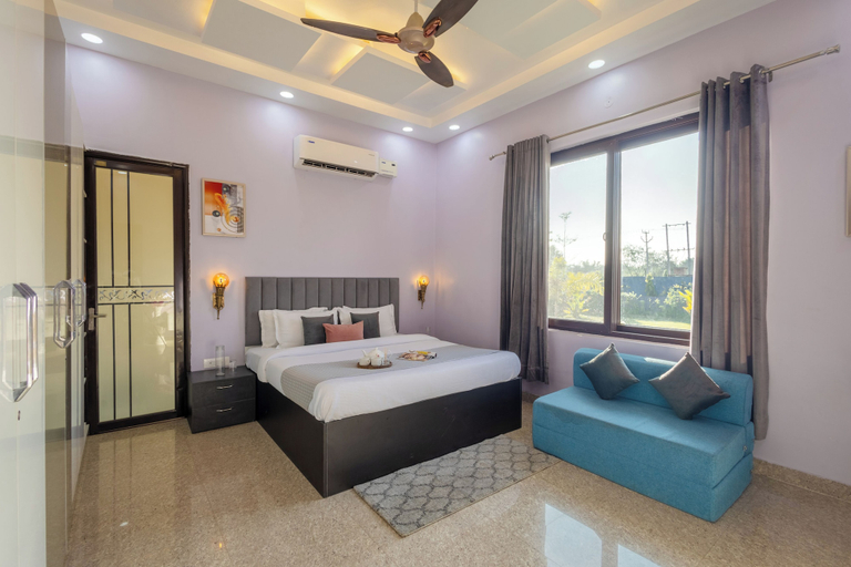 Room 5, ELIVAAS Aarul Farm 4BHK Villa with Pool, Mewat