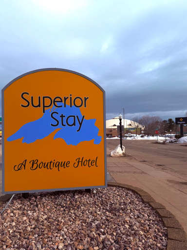 Exterior & Views 2, Superior Stay Hotel, Marquette