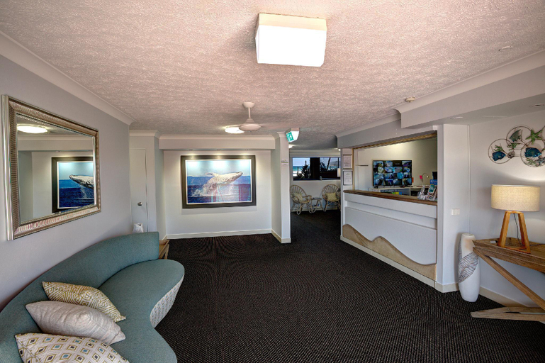 Public Area, Pelican Sands Beach Resort, Gold Coast