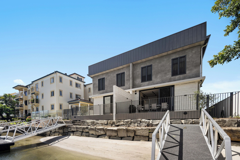 Exterior 3, Oatland 26 Esplanade Coastal Retreat, Gold Coast