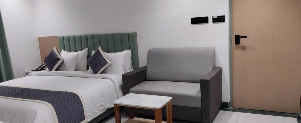Room 3, Hotel Niyathi, Erode