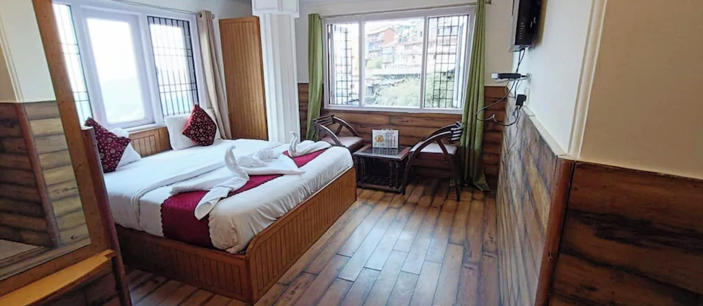 Room 4, Premium Hotel A-P-S-A-R-A Grand Shimla, Shimla