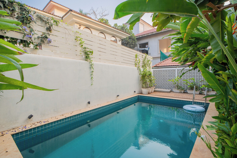 Pool 4, ELIVAAS Bogenvilla Luxe 3 BHK Villa, North Goa