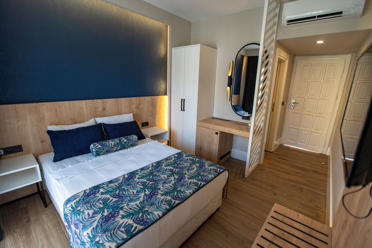 Bedroom 4, Miramor Garden Resort&Spa All Inclusive, Kemer