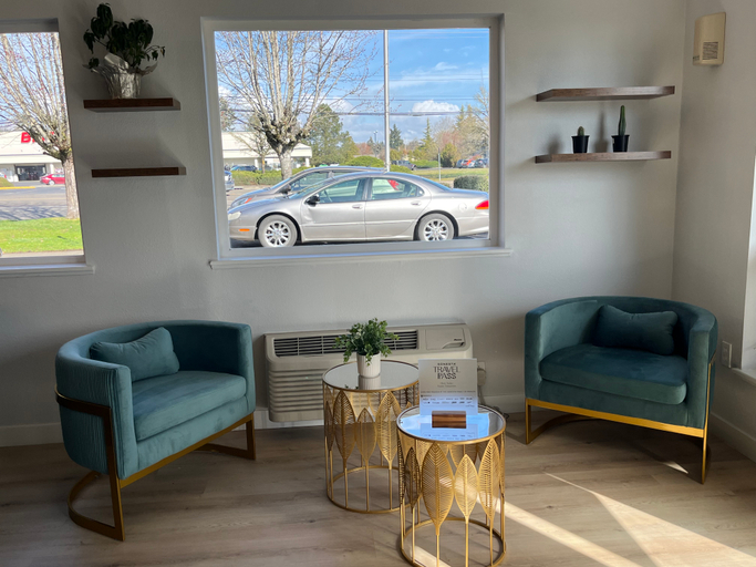 Public Area, AmericasBestValueInn SuitesForest GroveHillsboro, Washington