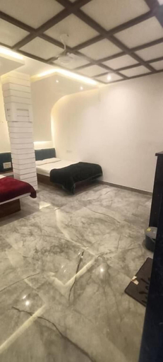 Room 3, Maharaja guest house nashikkar, Solapur