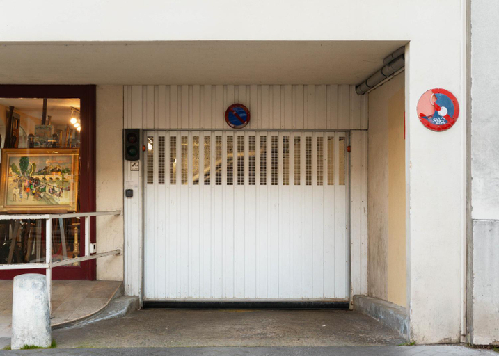 Exterior view 3, Limehome Versailles Rue du Bailliage, Yvelines