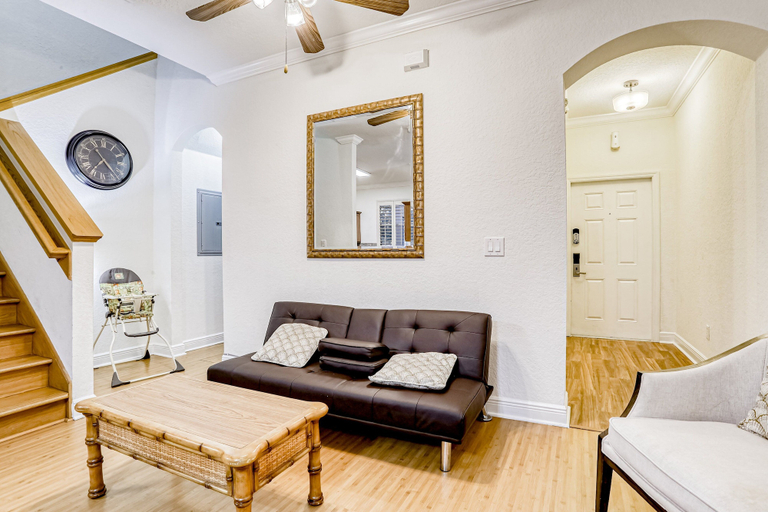 Living area 4, Townhouse Near Theme Parks & Shopping With Pool Access, Polk