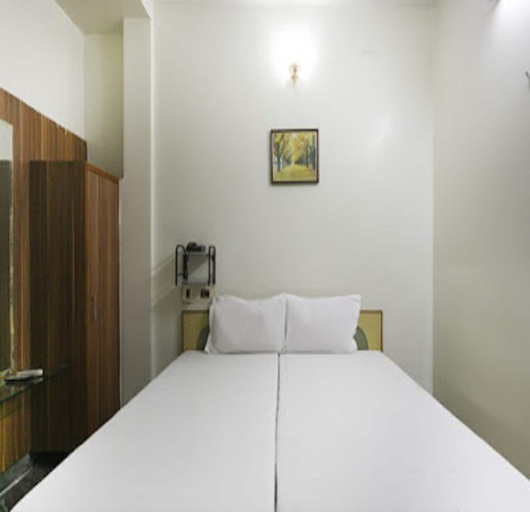 Room 3, La Palace, Kancheepuram