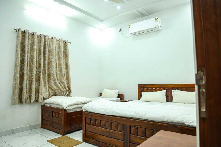 Room 3, SHRI RAGHAV HOME STAY, Churu