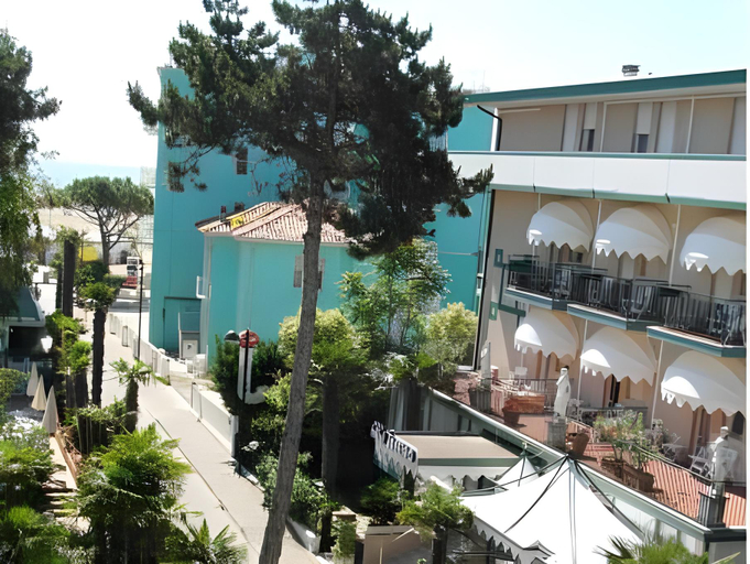 Others 4, Villa Roma, Venezia