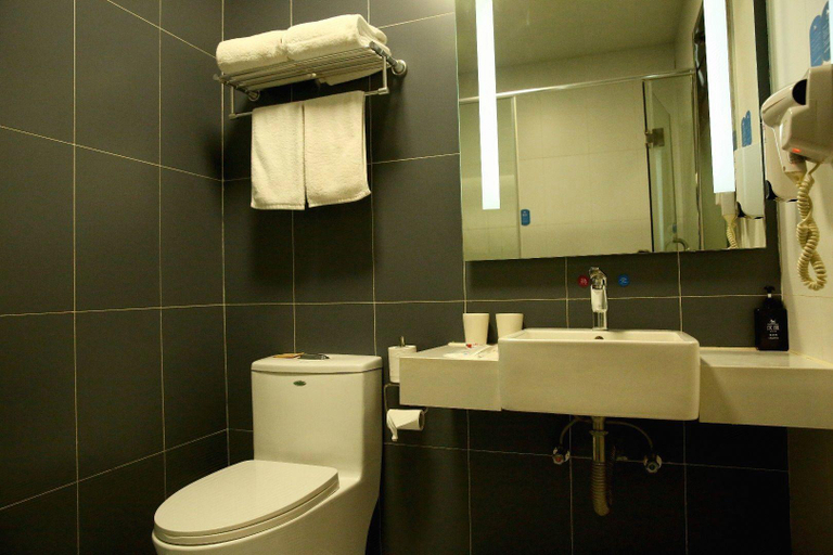 Bathroom 4, Hanting Hotel Mingguang Runxi City Square, Chuzhou