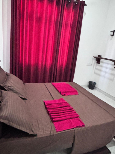 Bedroom 2, The Alexis's Guest House, Negombo